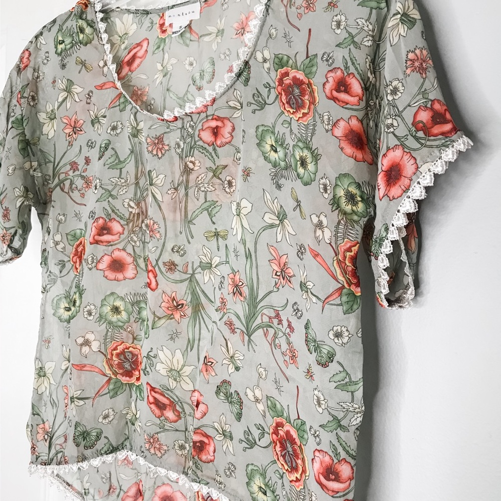 3/$20 Monteau Blouse